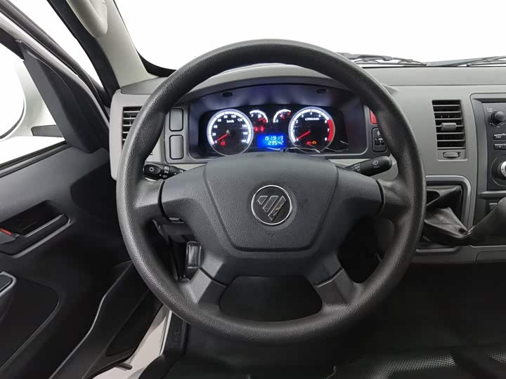 Фото 11 - Foton G7