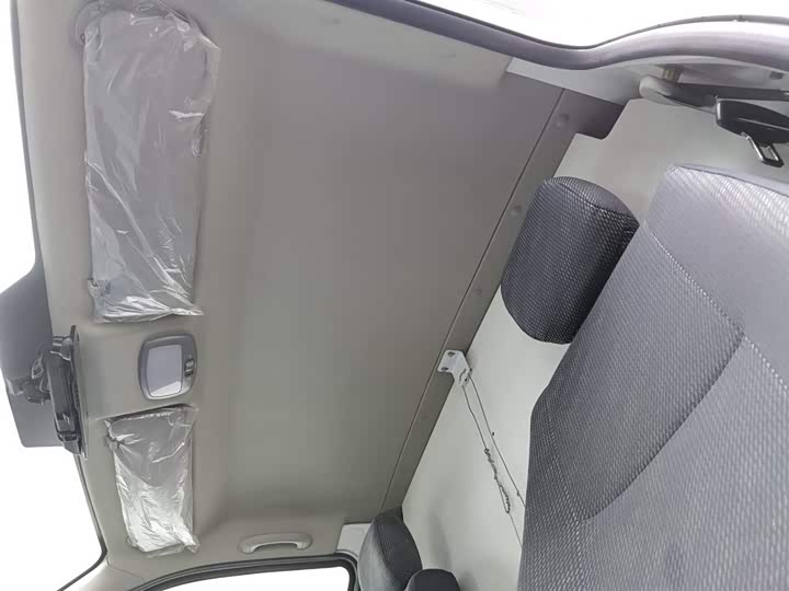 Фото 14 - Foton G7