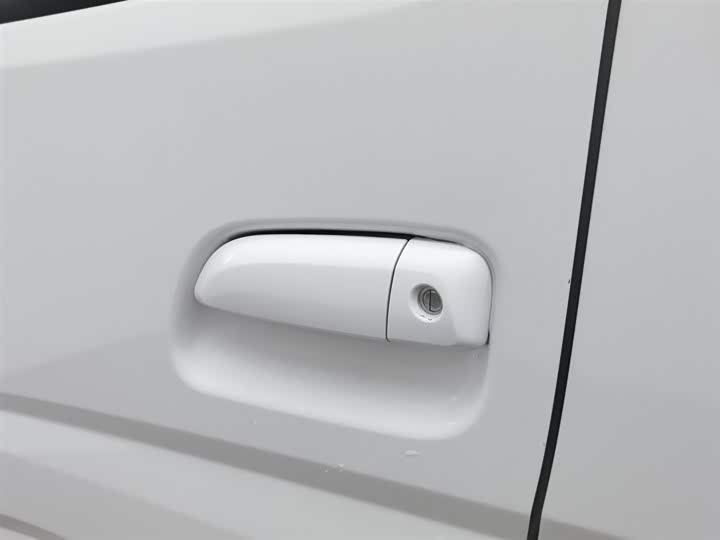 Фото 18 - Foton G7