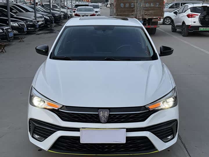 Фото 5 - Roewe i5