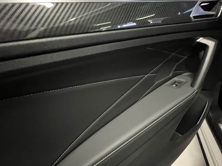 Фото 14 - Volkswagen Tiguan L Pro