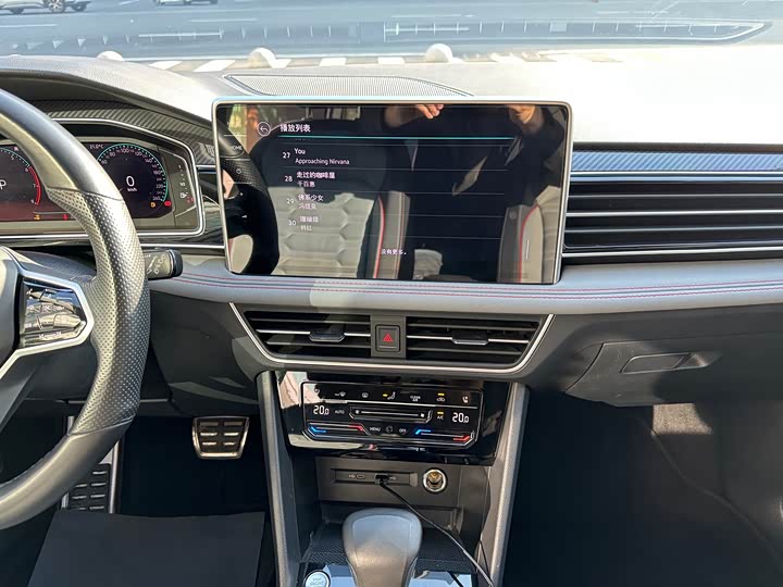 Фото 11 - Volkswagen Tiguan L Pro