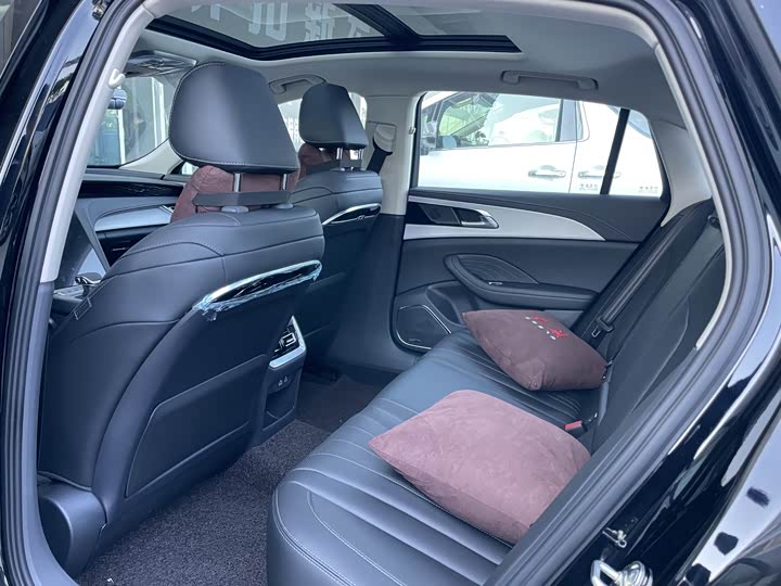 Фото 6 - Hongqi H5