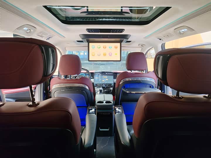 Фото 15 - GAC Trumpchi E9