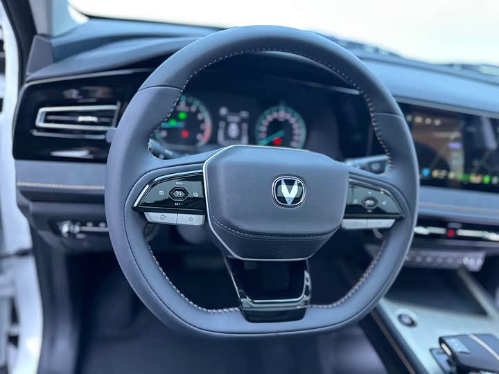 Фото 17 - Changan X7 Plus