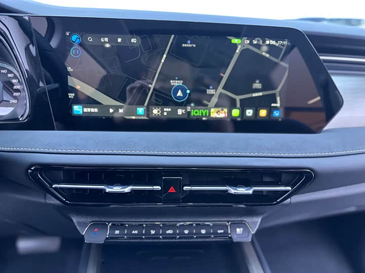 Фото 18 - Changan X7 Plus