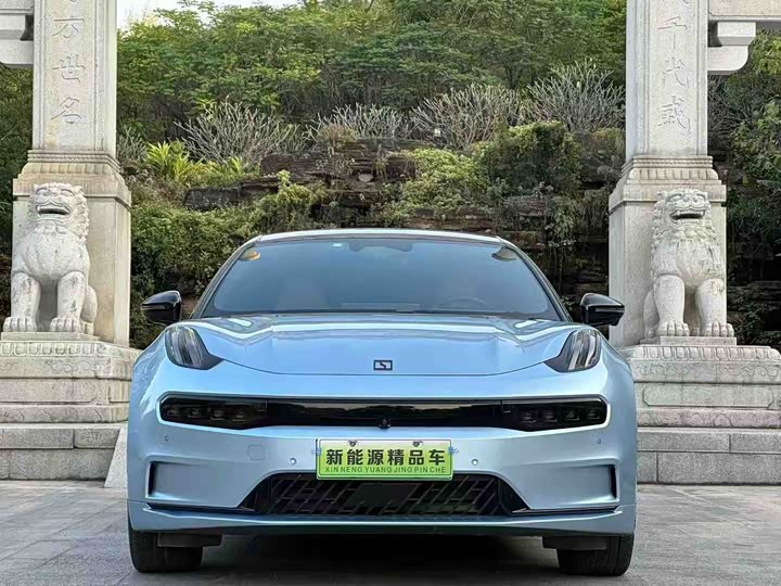 Фото 2 - Zeekr 001