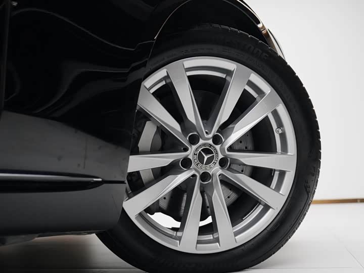 Фото 6 - Mercedes-Benz S-Class