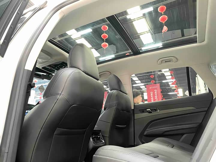 Фото 9 - Ford Equator Sport