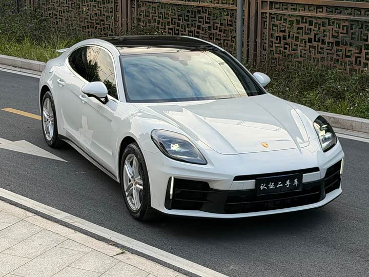 Фото 5 - Porsche Panamera