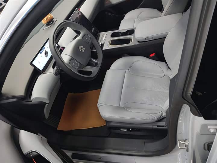 Фото 15 - Nio ET5