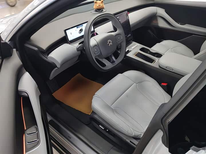 Фото 16 - Nio ET5