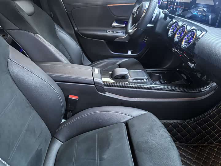 Фото 12 - Mercedes-Benz C-Class