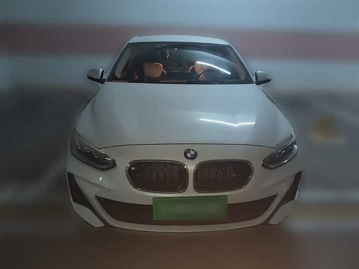 Фото 24 - BMW 1 Series