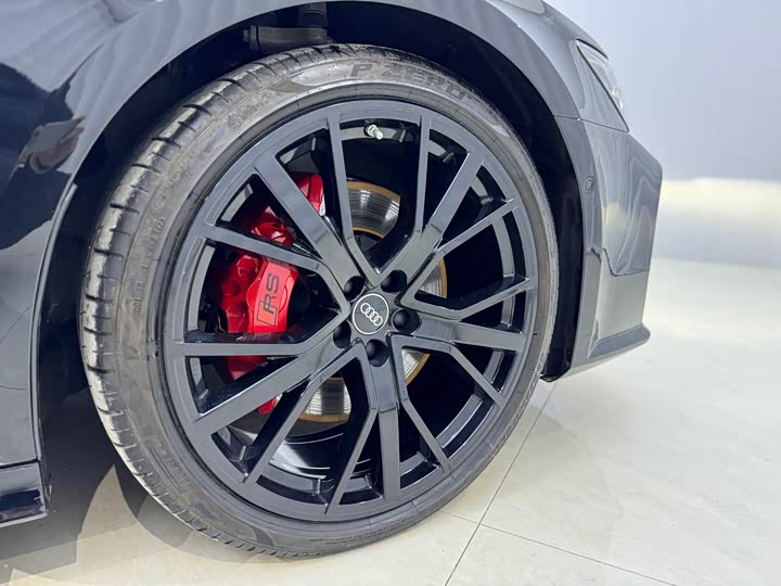 Фото 6 - Audi A7