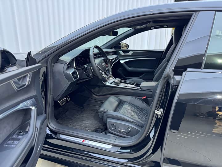 Фото 9 - Audi A7