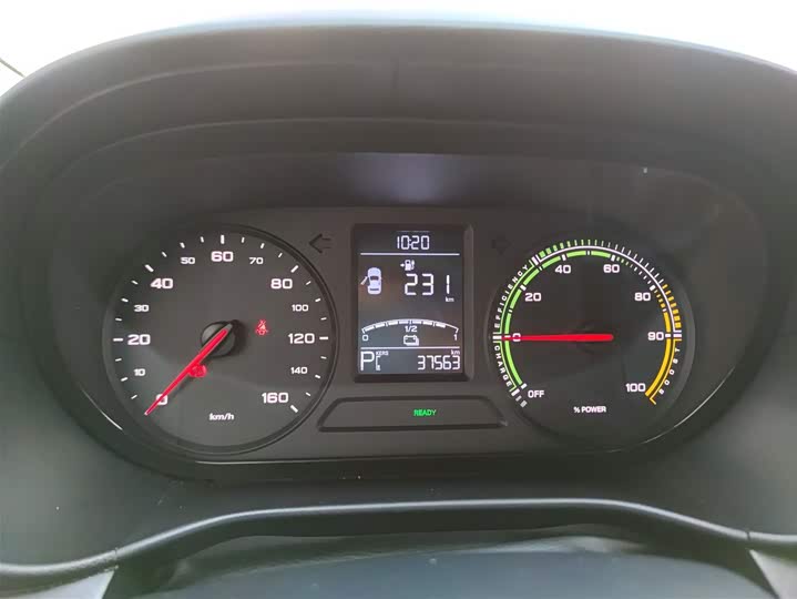 Фото 12 - Roewe Clever