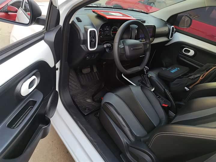 Фото 16 - Roewe Clever