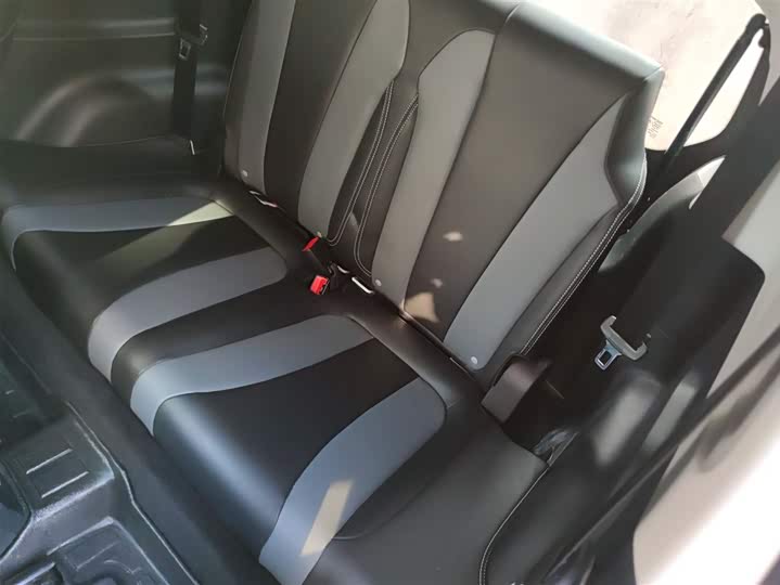 Фото 17 - Roewe Clever