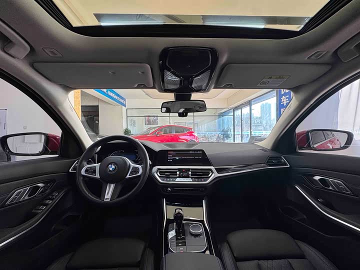 Фото 17 - BMW 3 Series