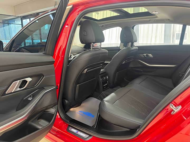 Фото 8 - BMW 3 Series