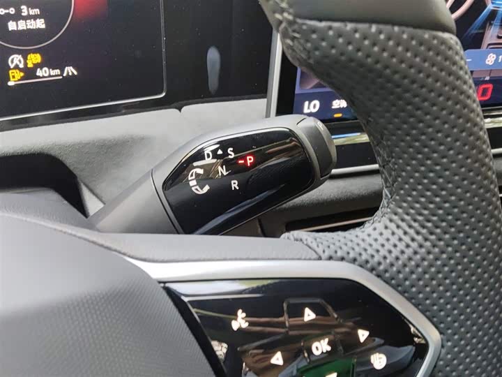 Фото 14 - Volkswagen Tiguan L Pro