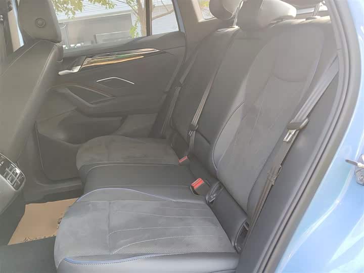 Фото 17 - Volkswagen Tiguan L Pro