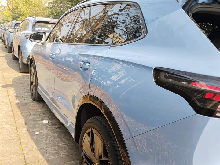 Фото 5 - Volkswagen Tiguan L Pro