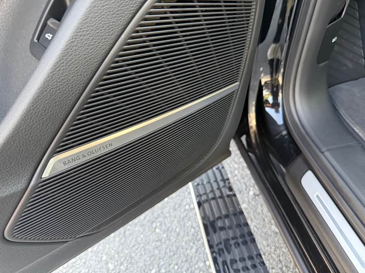 Фото 11 - Audi Q7