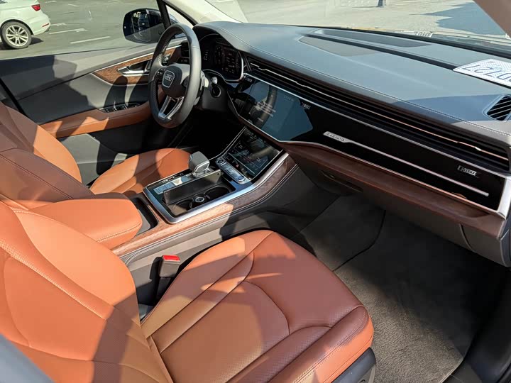 Фото 6 - Audi Q7