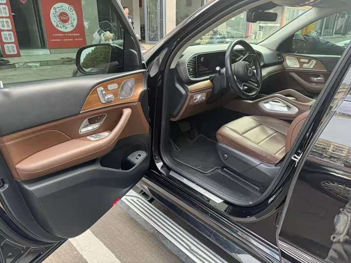 Фото 4 - Mercedes-Benz GLE-Class