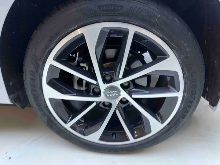 Фото 23 - Audi A3