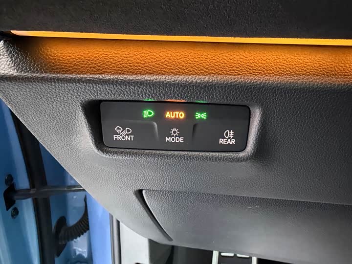 Фото 14 - Volkswagen Tiguan L Pro