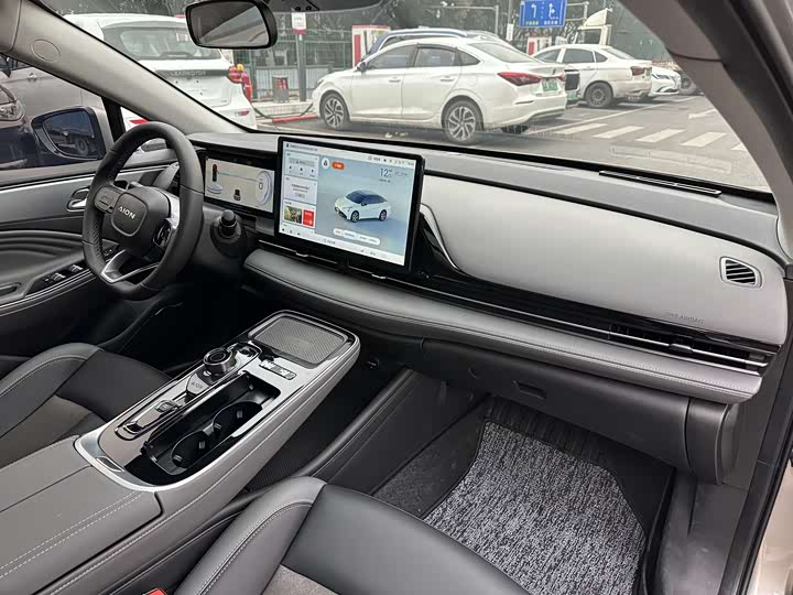 Фото 10 - GAC Aion S Plus