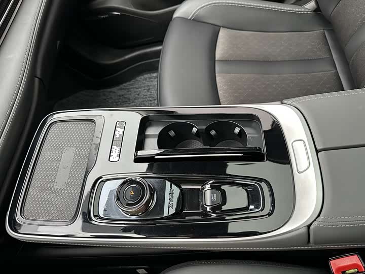 Фото 15 - GAC Aion S Plus