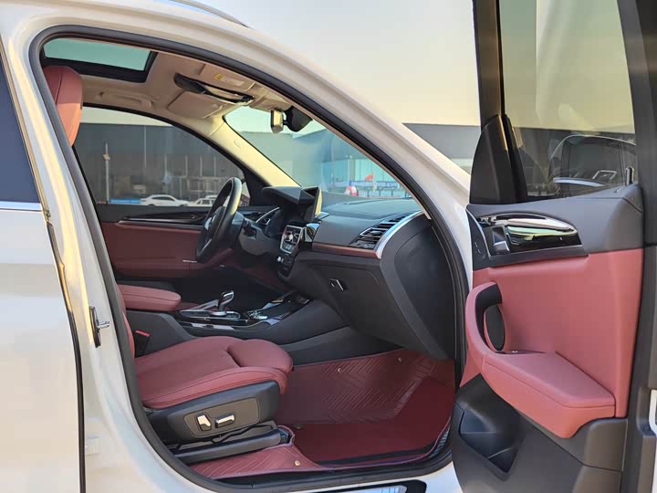 Фото 12 - BMW X3