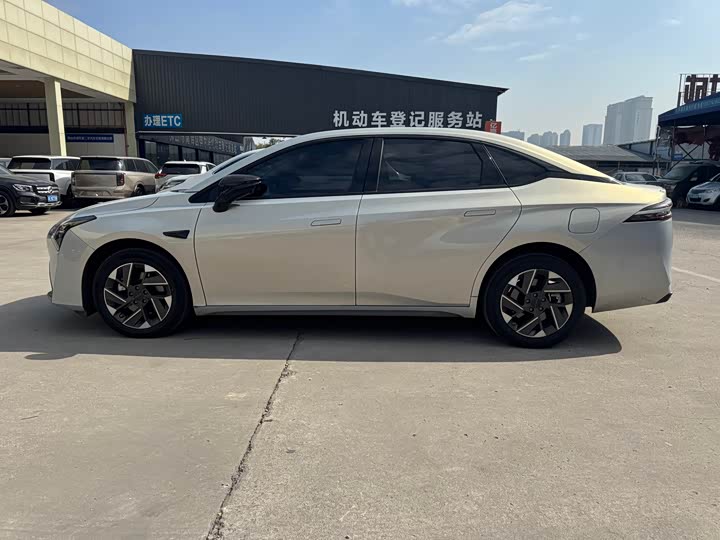 Фото 15 - GAC Aion S Plus