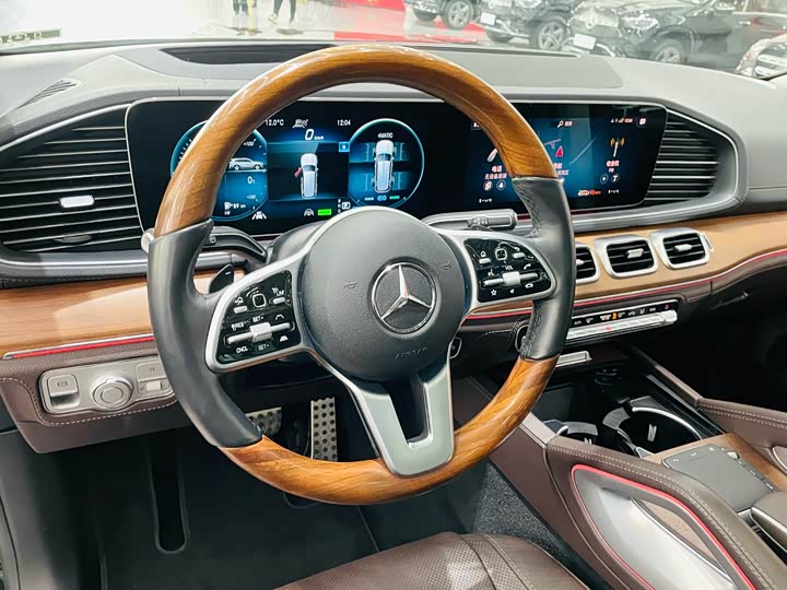 Фото 13 - Mercedes-Benz GLS-Class