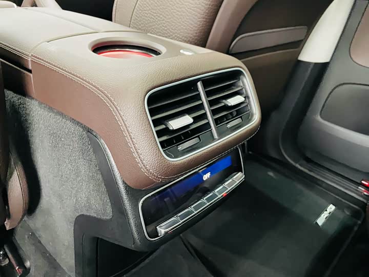 Фото 23 - Mercedes-Benz GLS-Class