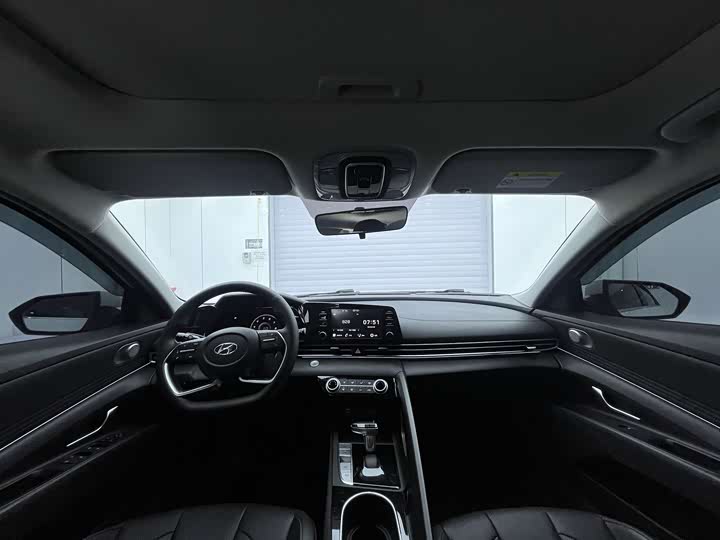 Фото 4 - Hyundai Elantra N line