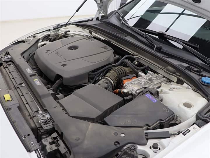 Фото 22 - Volvo S60 Hybrid