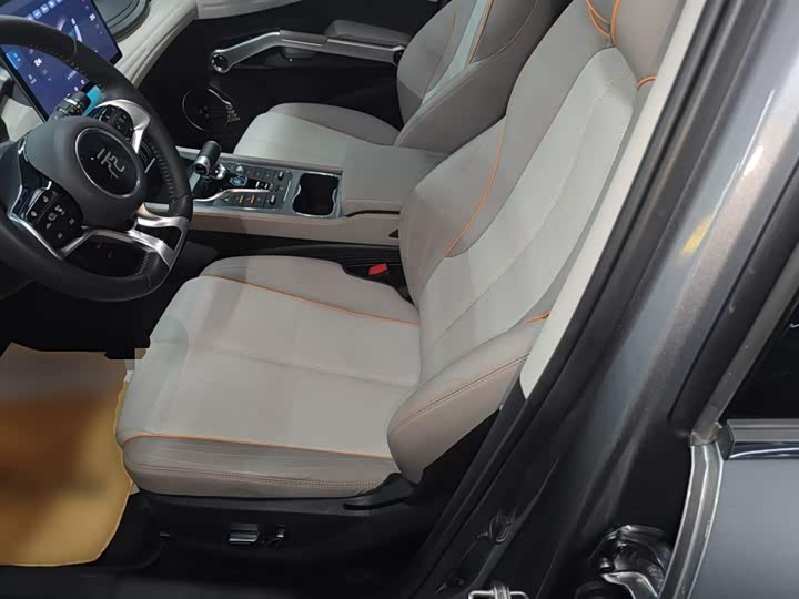 Фото 15 - BYD Yuan Plus