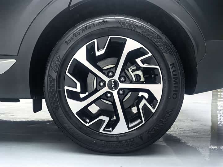 Фото 2 - Kia Sportage