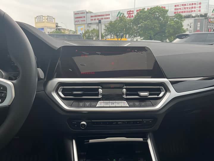 Фото 15 - BMW 3 Series