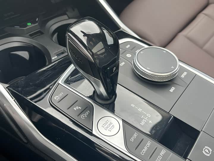 Фото 19 - BMW 3 Series