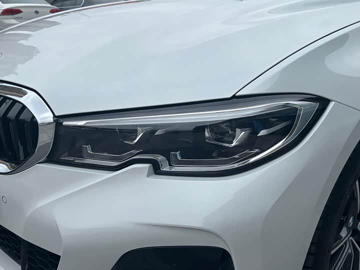 Фото 25 - BMW 3 Series