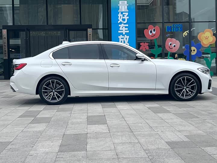 Фото 4 - BMW 3 Series