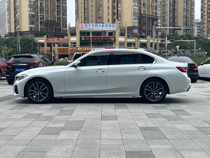 Фото 8 - BMW 3 Series