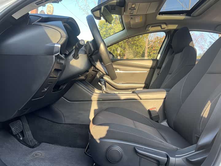 Фото 7 - Mazda 3 (Axela)