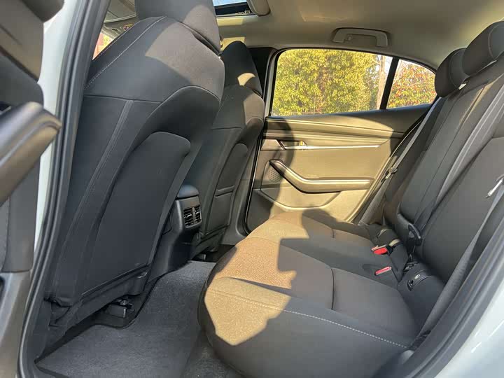 Фото 8 - Mazda 3 (Axela)